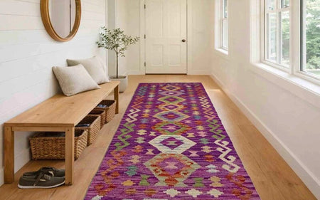 Add Flowers to Your Interior Décor and Enhance the Beauty of Your Room