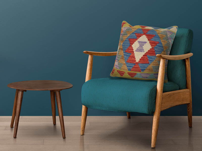 Artistic Ways to Use Cushions for Home Decor