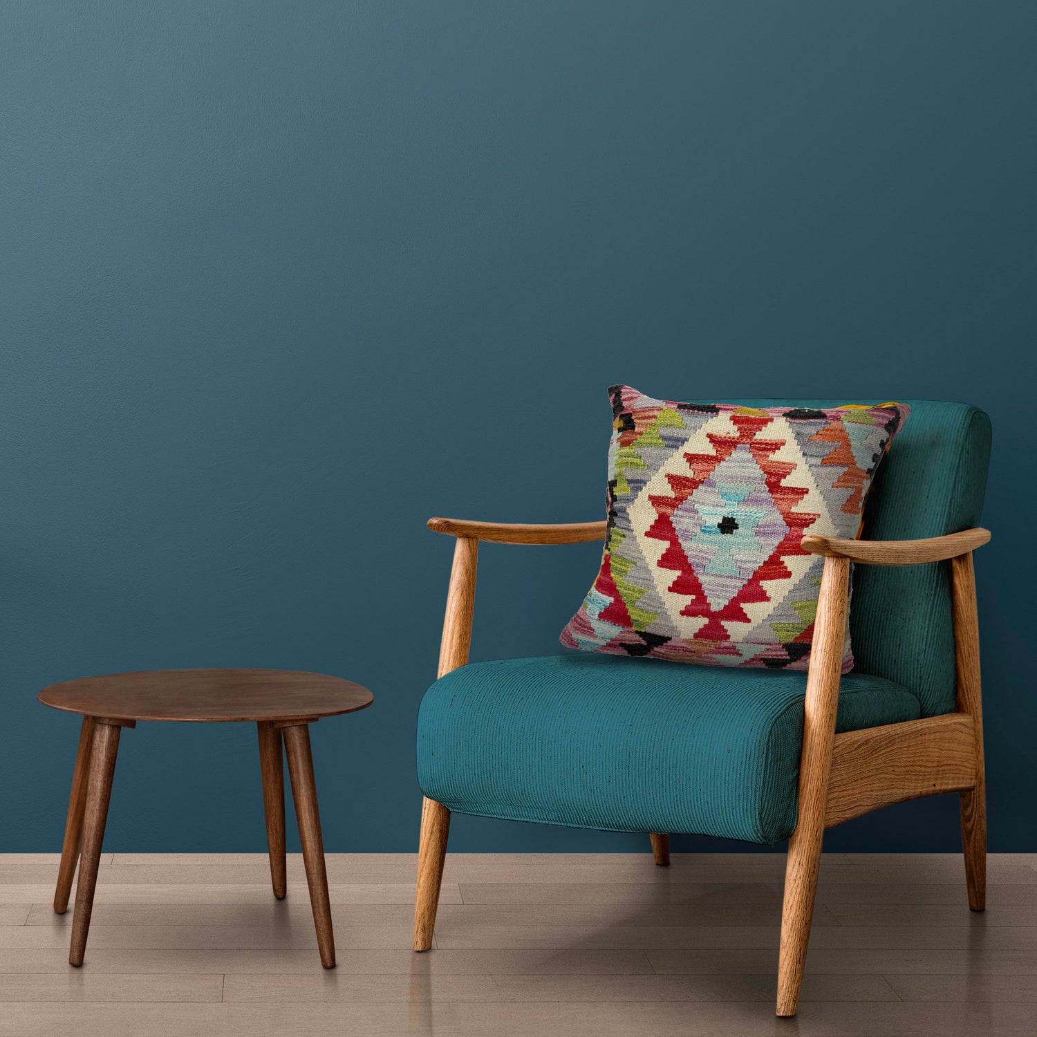 Square Size Kelim Cushion 1' 5" x 1' 6" (ft) - No. 38470