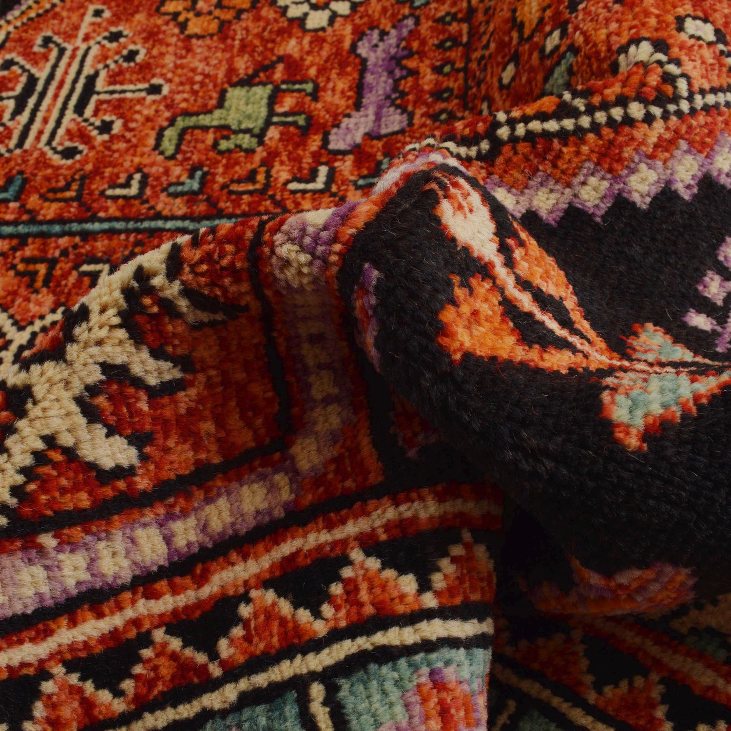 Persian Shirazi Design Rug 6' 10" x 9' 8" (ft) - No. B36514