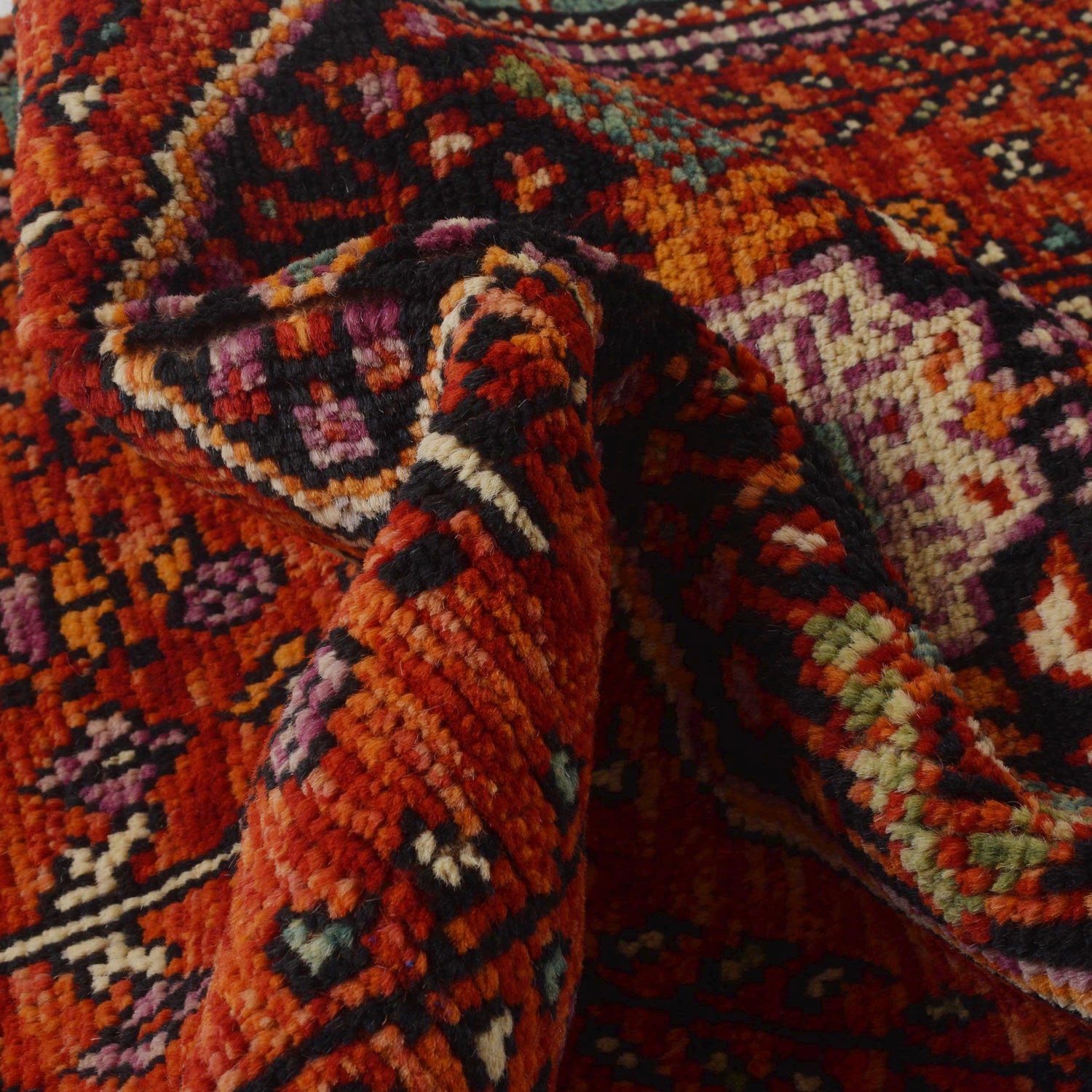 Persian Shirazi Design Runner Rug 2' 8" x 9' 5" (ft) - No. B36516