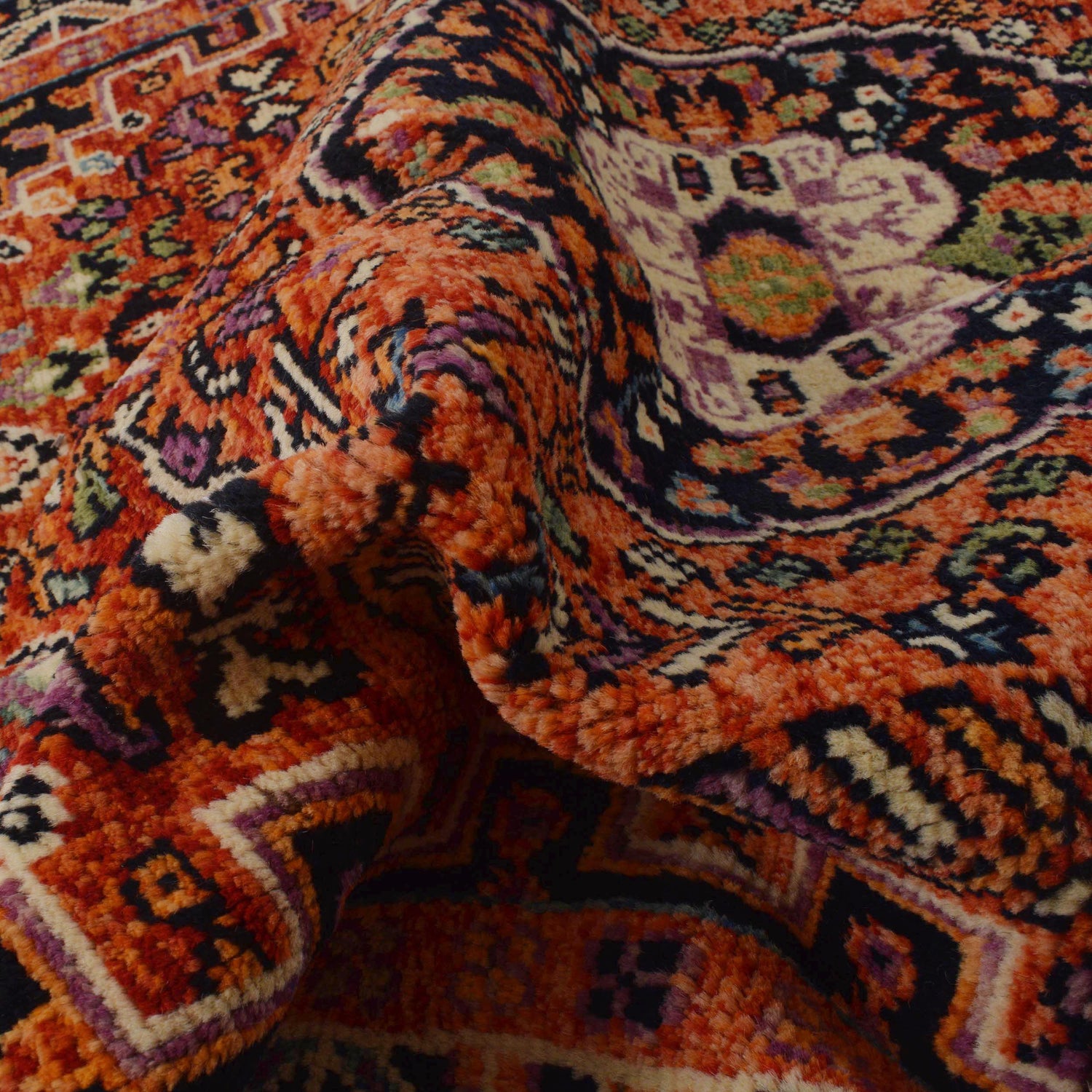 Hand Knotted Sherazi Rug 3' 11" x 6' 1" (ft) - No. G36503