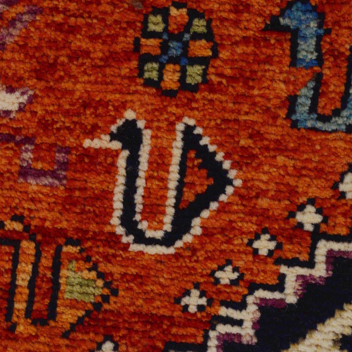 Persian Shirazi Design Rug 6' 8" x 9' 9" (ft) - No. G36510