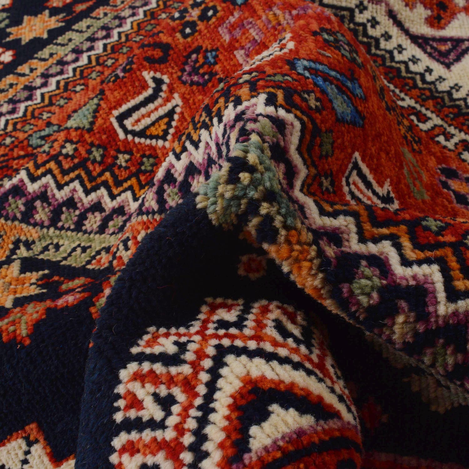 Persian Shirazi Design Rug 5' 9" x 7' 8" (ft) - No. G36530