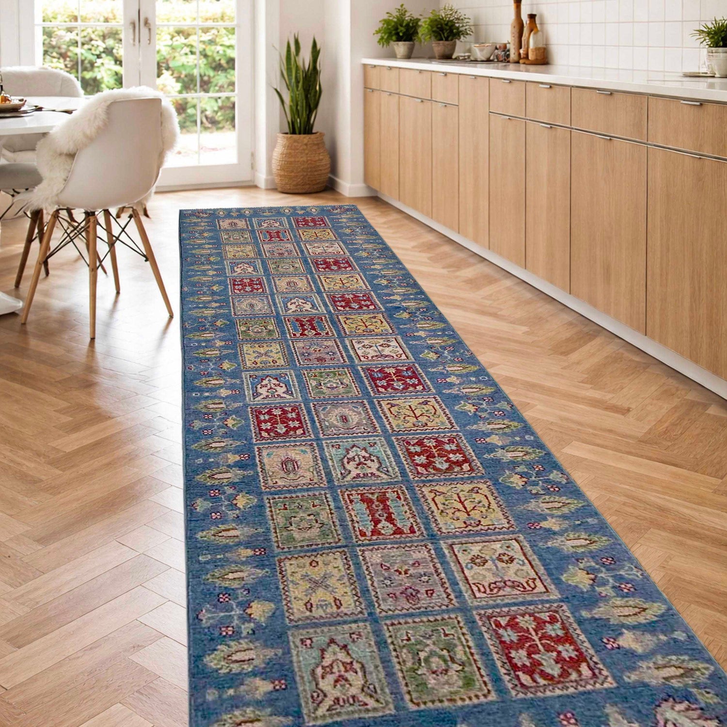 Bakhtiar Handmade Wool Rug Runner 2' 7" x 9' 6" (ft) - No. G37568
