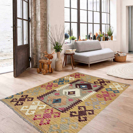 Handmade Vegetable Kilim 3' 2" x 4' 11" (ft) - No. G38911