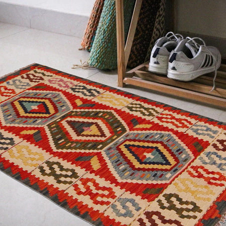 Handmade Vegetable Kilim 2' 0" x 3' 7" (ft) - No. P35667
