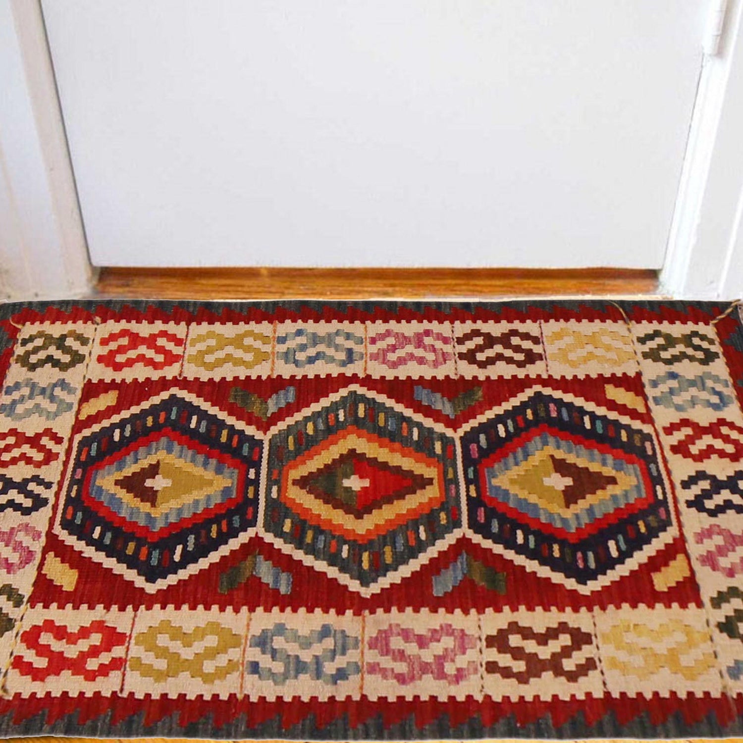 Handmade Vegetable Kilim 1' 11" x 3' 7" (ft) - No. P35973