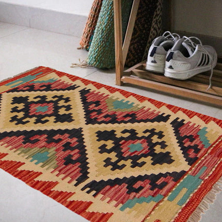 Handmade Vegetable Kilim 1' 11" x 2' 11" (ft) - No. P36282