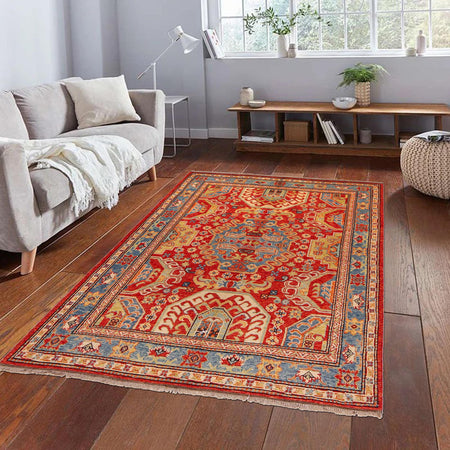 Hand Knotted Sherazi Rug 5' 1" x 6' 7" (ft) - No. P36353