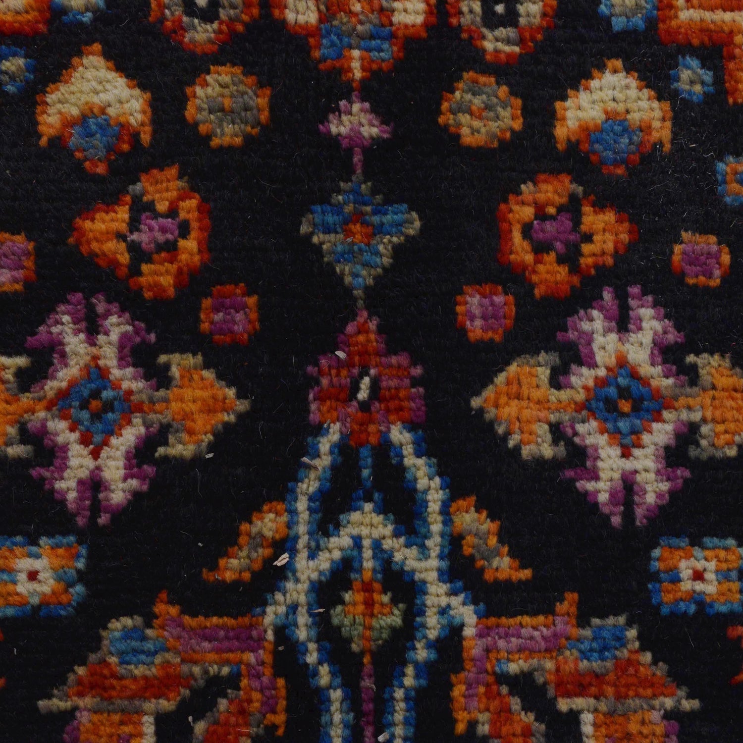 Persian Shirazi Design Rug 5' 5" x 7' 9" (ft) - No. P36358