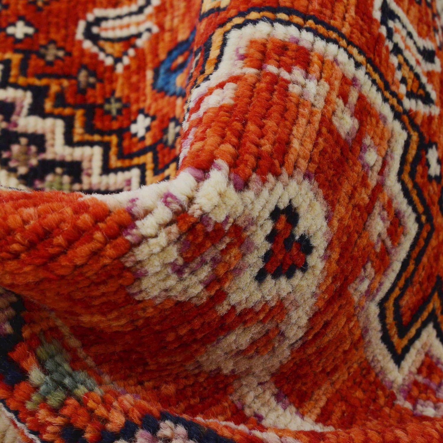 Persian Shirazi Design Rug 5' 1" x 6' 4" (ft) - No. P36361