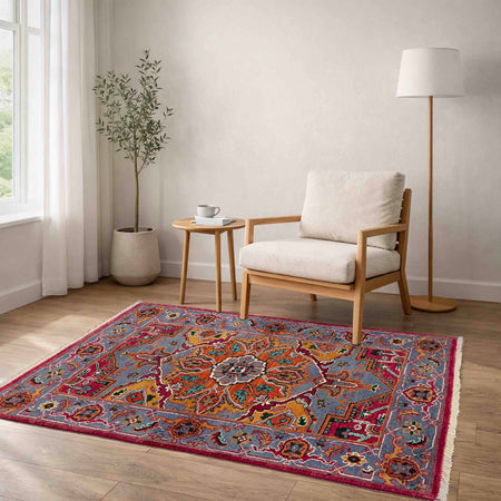 Handmade Persian Design Heriz Rug 2' 8" x 4' 1" (ft) - No. R37718