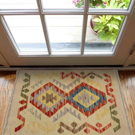 Handmade Vegetable Kilim 1' 10" x 2' 6" (ft) - No. R38010