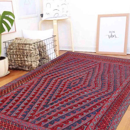 Red Mashwani Qaleen 4' 11" x 5' 9" (ft) - No. R39737