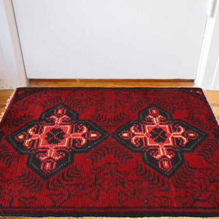 Handmade Door Mat 1' 6" x 2' 2" (ft) - No. W30415