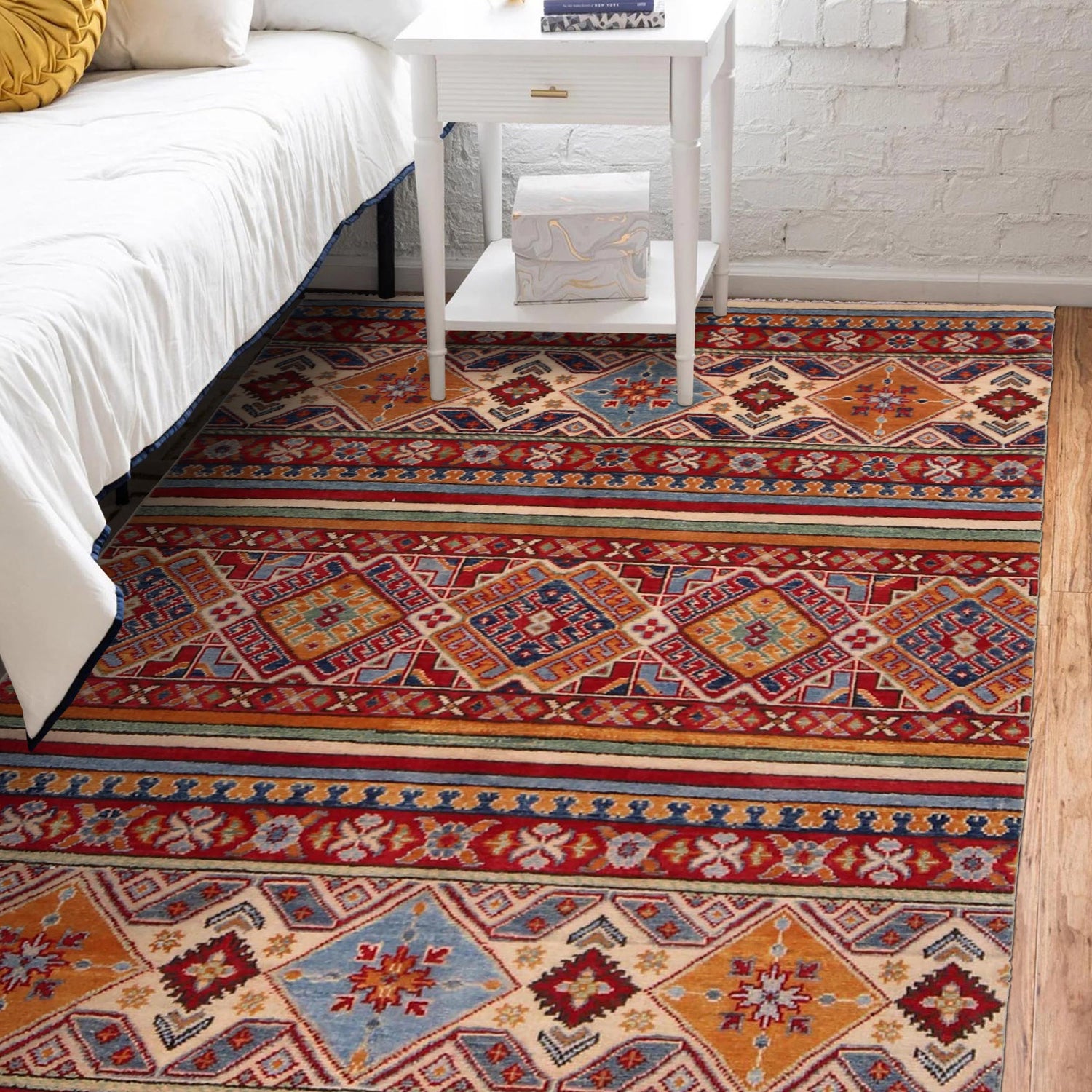 Oriental Khorjin Carpet 4' 0" x 5' 11" (ft) - No. W34080