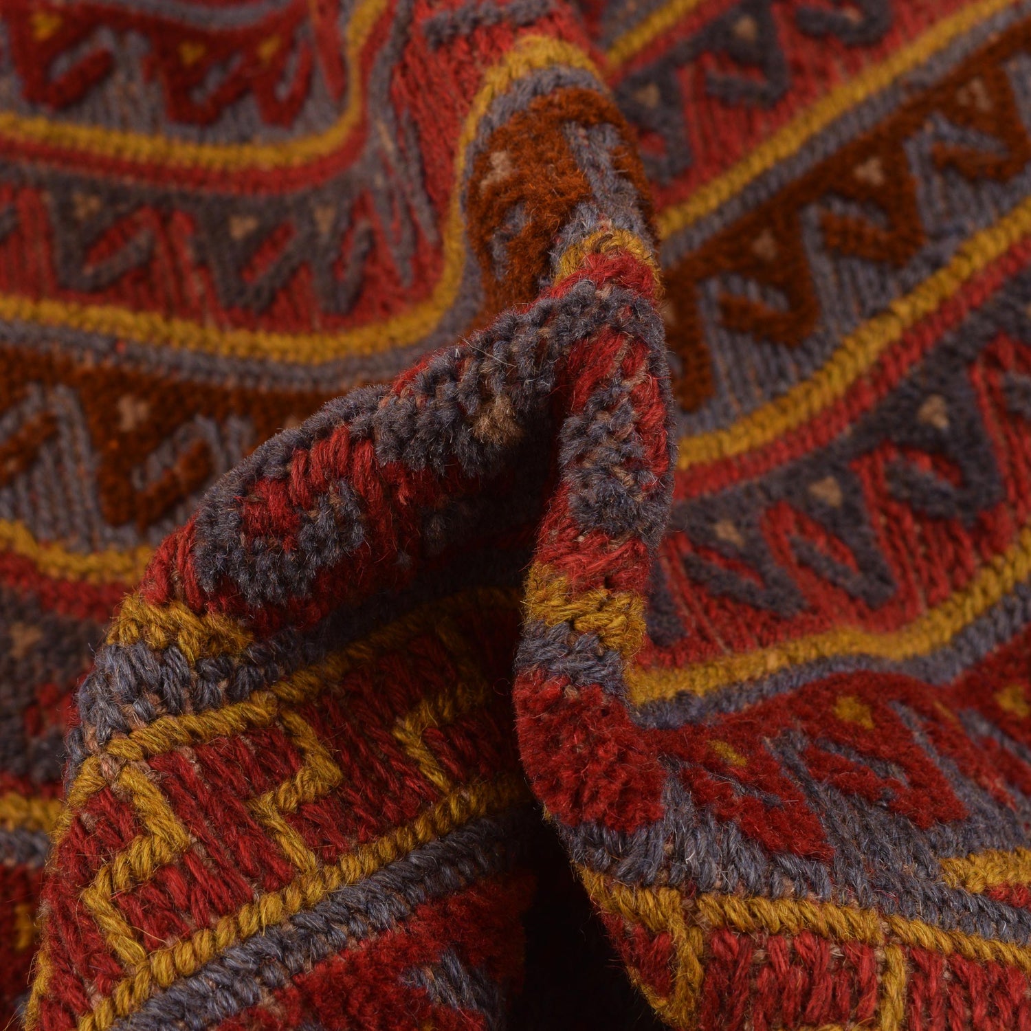 Small Square Rug 3' 11 x 4' 1 (ft) - No. w34224