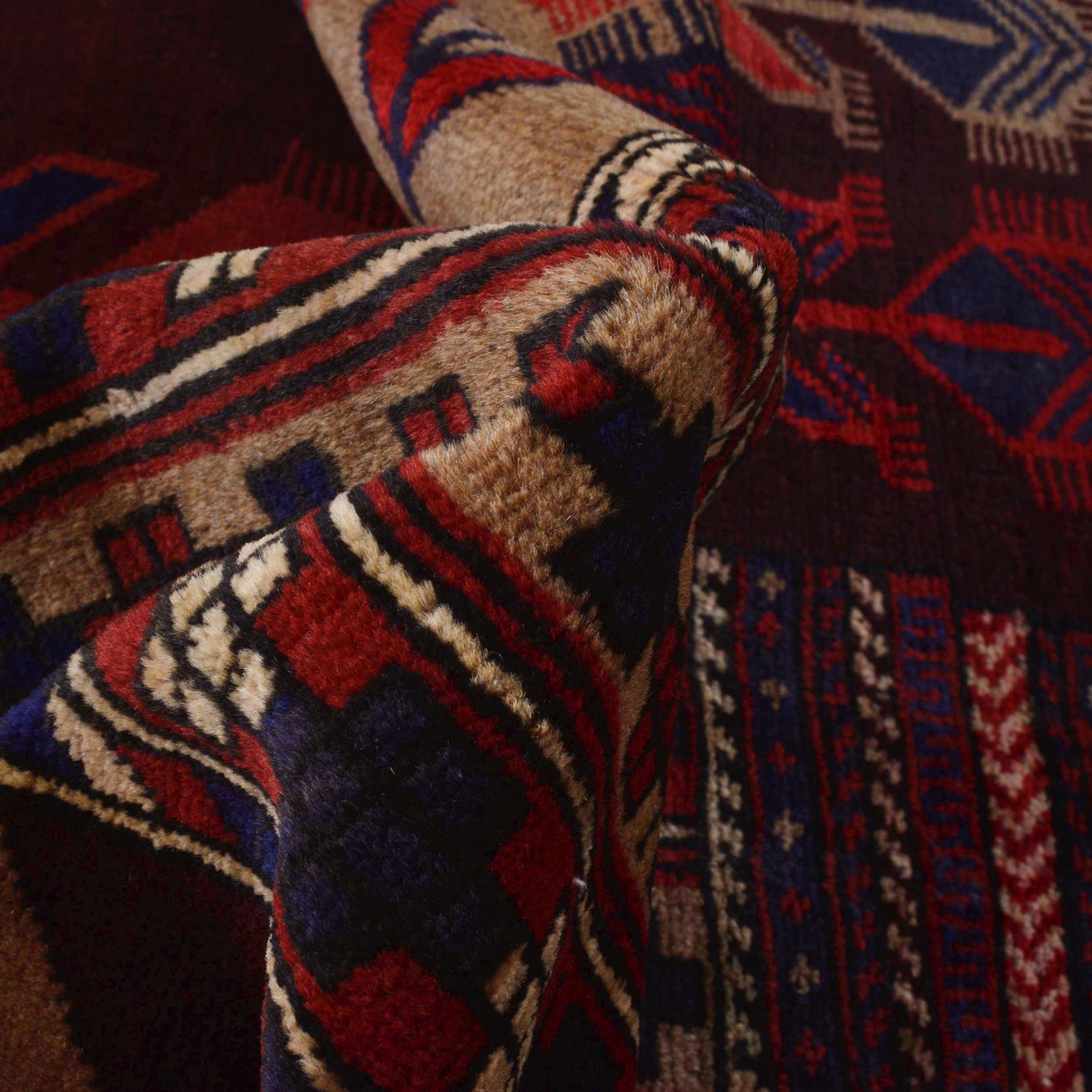 Hand Made Animal Picture Rug 2' 11" x 4' 6" (ft)- No. W36334