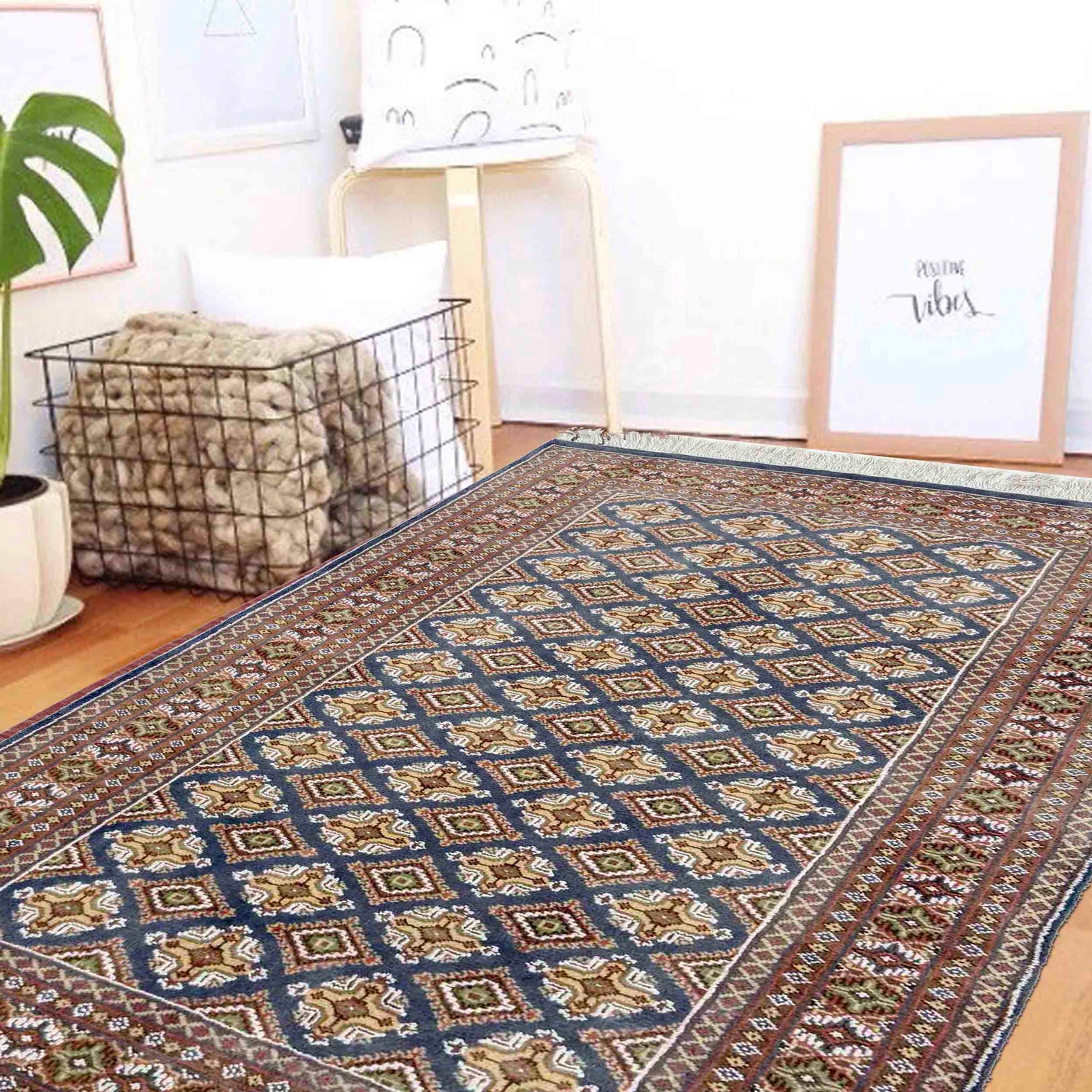 Pakistani Jaldar Carpet 4' 0" x 5' 10" (ft) - No. W37607