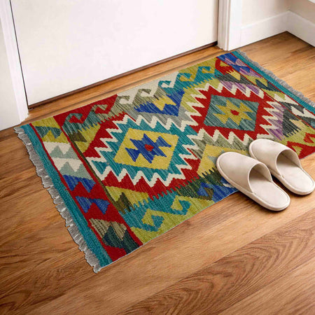 Handmade Vegetable Kelim 1' 10" x 2' 9" (ft) - No. Y39403