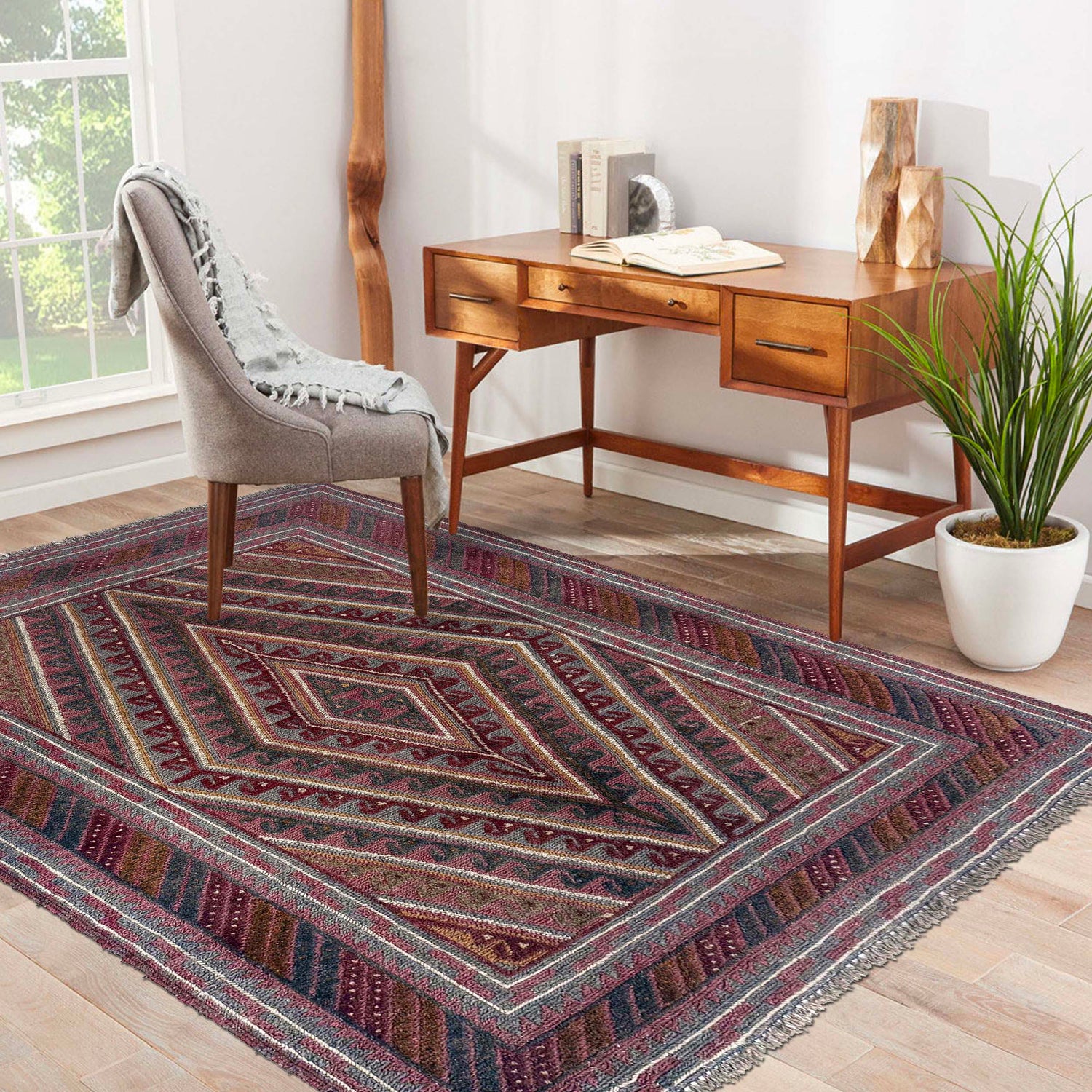 Small Square Rug 3' 10" x 4' 4" (ft) - No. Y39587