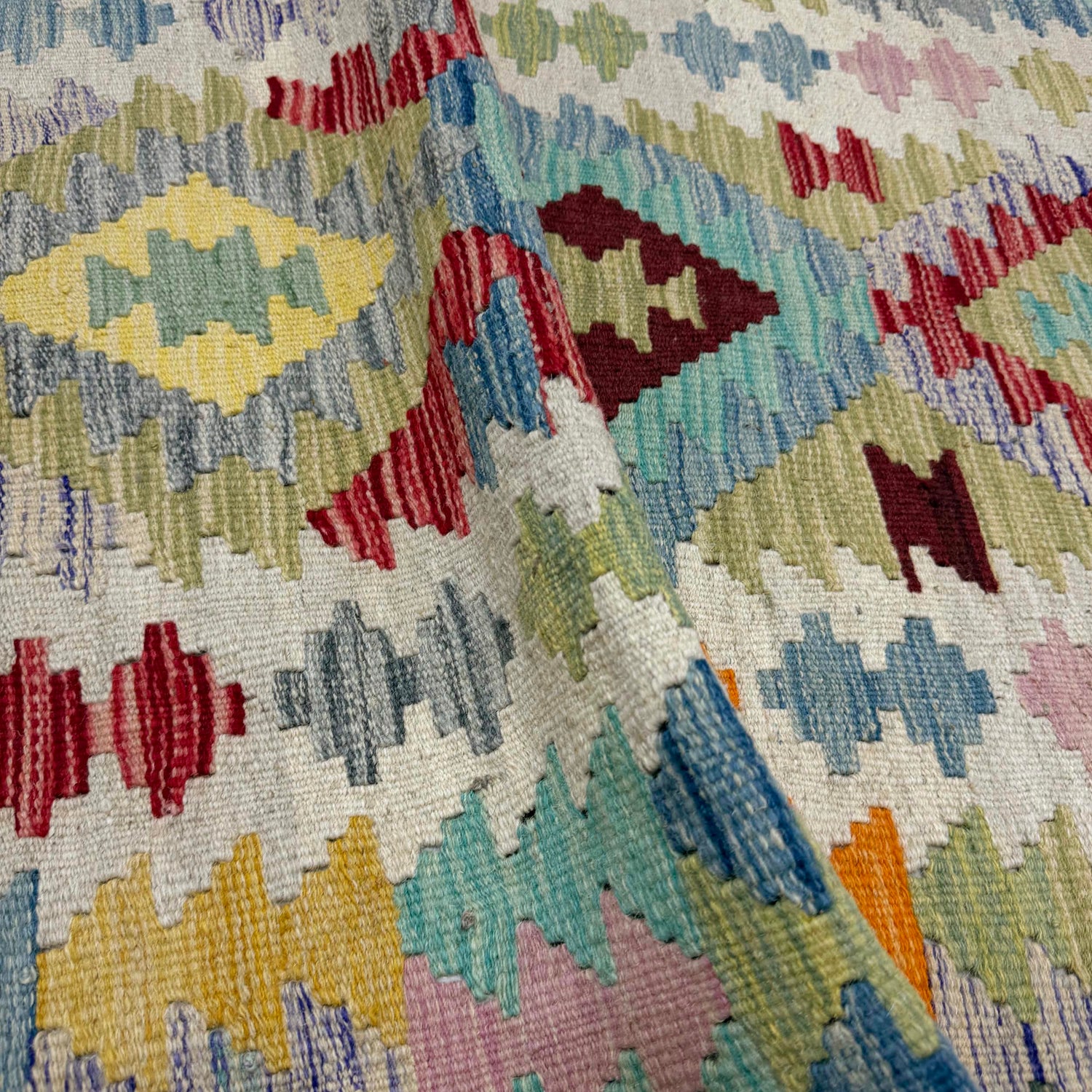 Handmade Vegetable Kilim 3' 5" x 5' 3" (ft) - No. Y39933