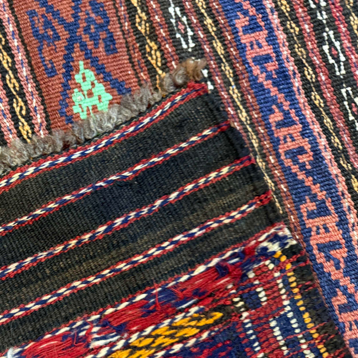 Bedroom Flatweave Kilim 4' 8" x 6' 7" (ft) - No. B20383