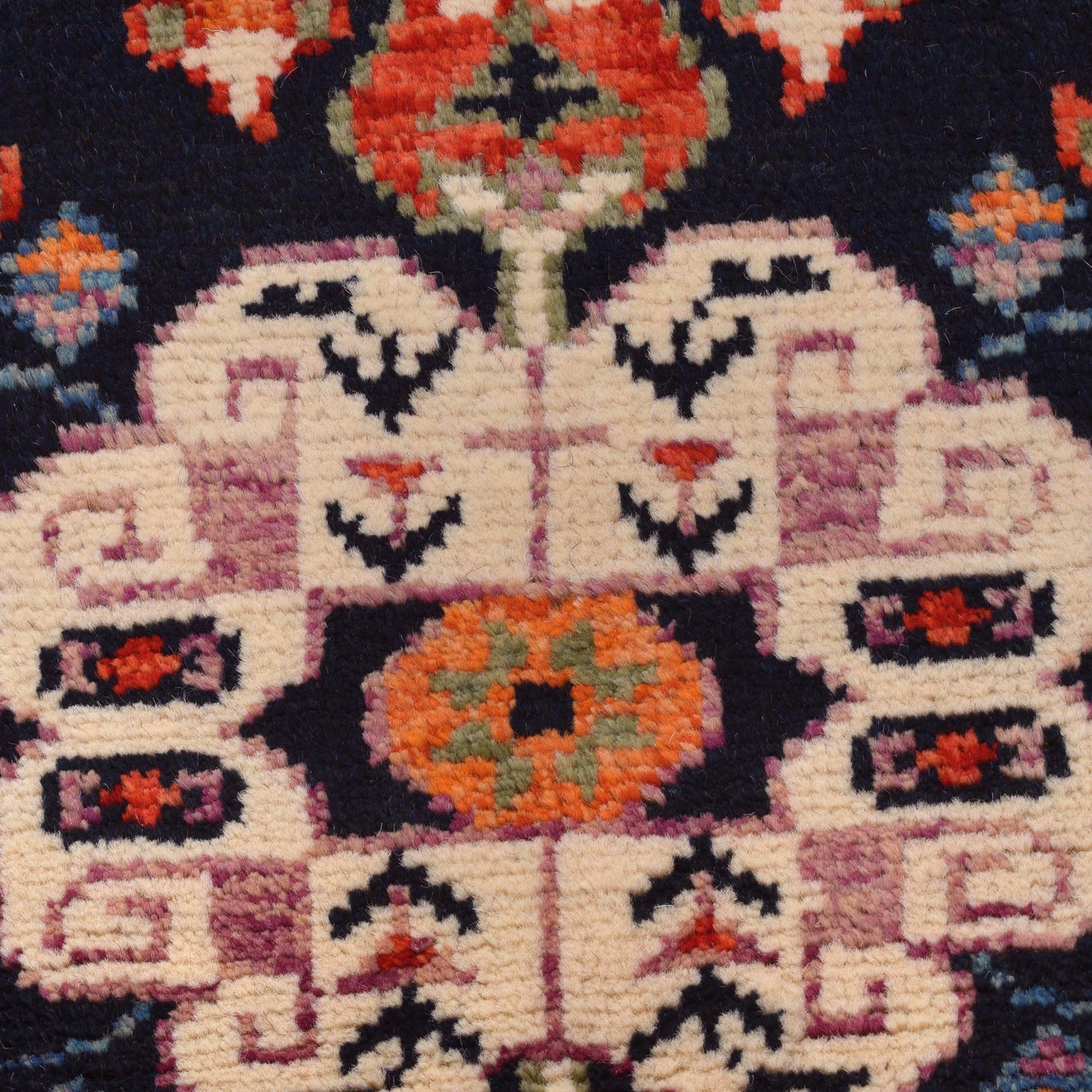 Red Color Shirazi Rug 5' 7" x 7' 7" (ft) - No. B29780