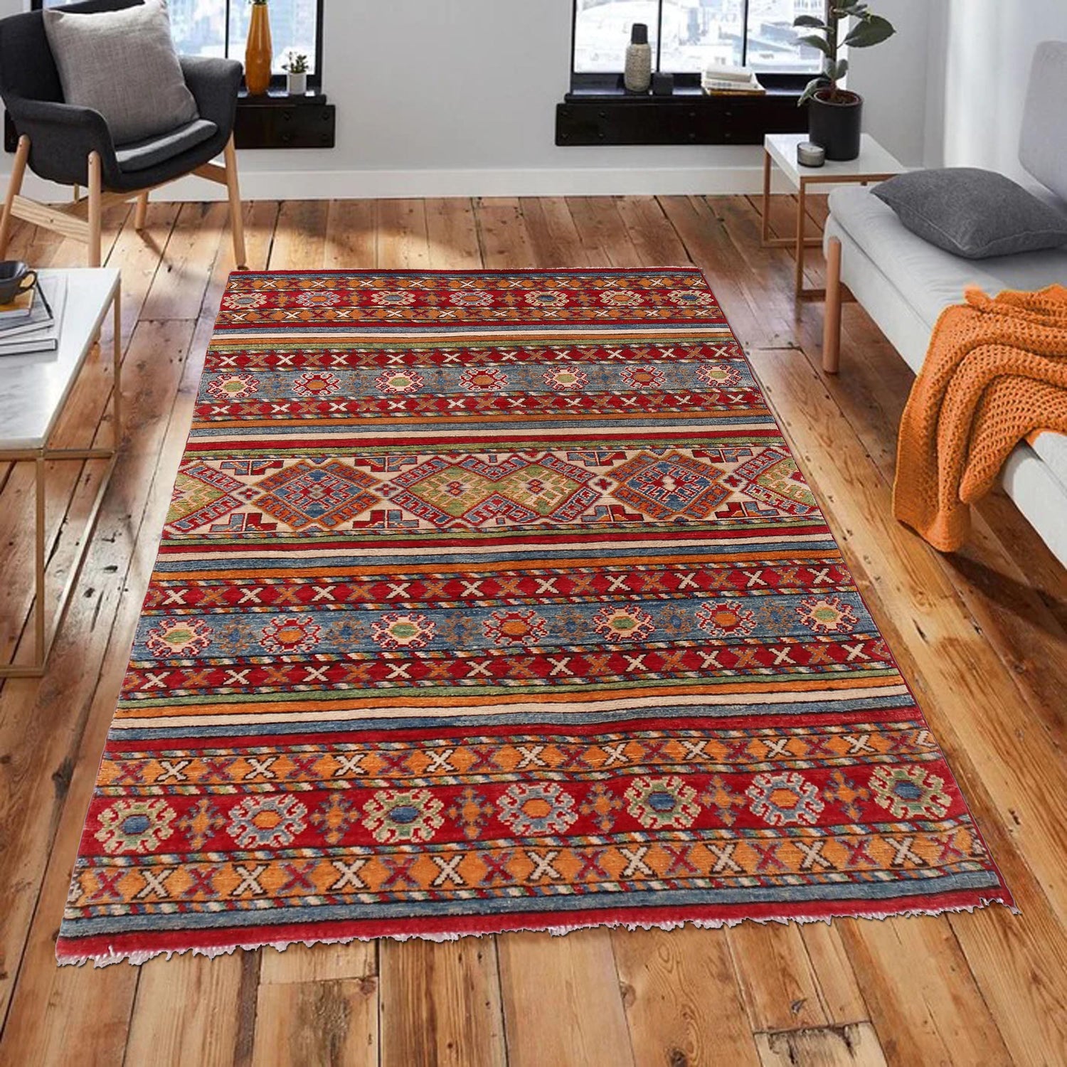 Oriental Khorjin Carpet 4' 0" x 5' 9" (ft) - No. B33016