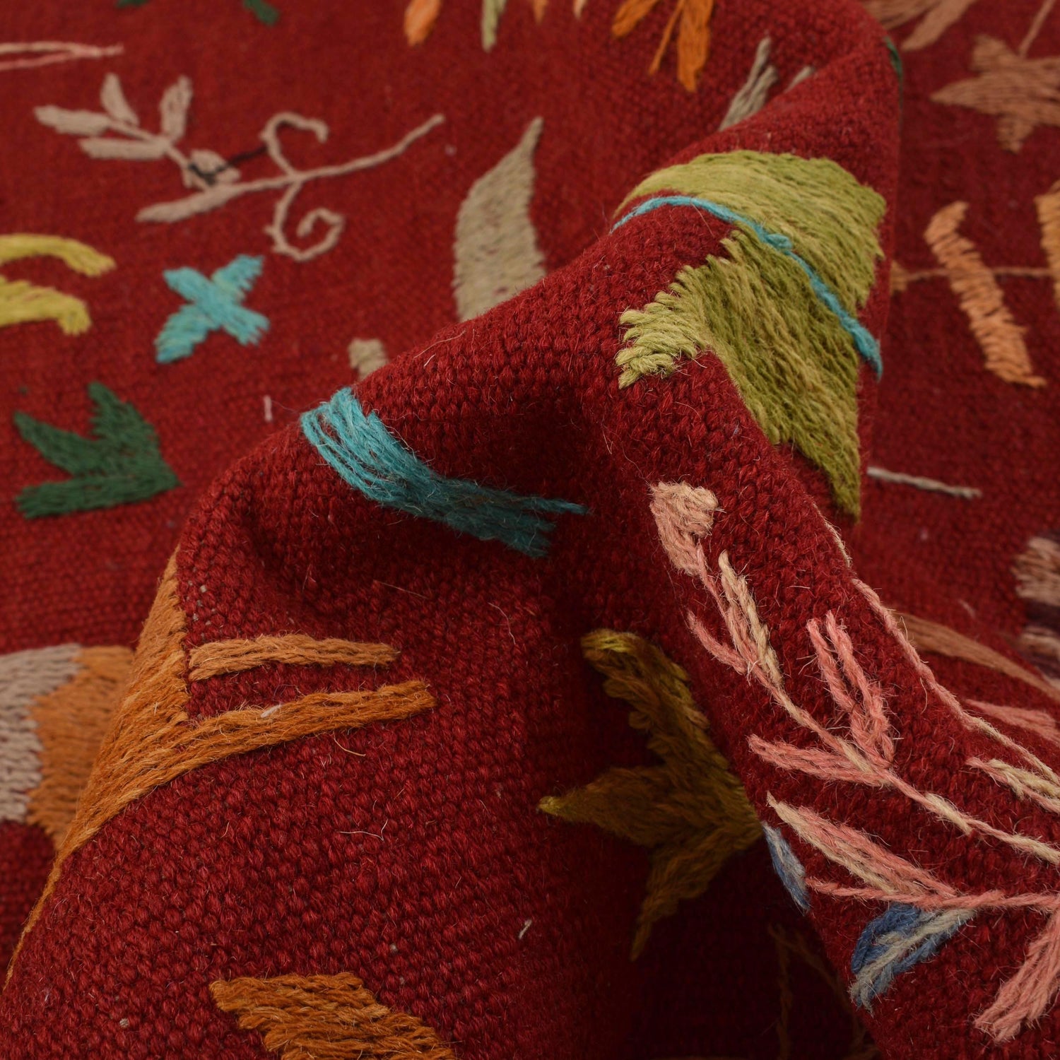 Pakistani Embroidery Kelim 2' 7" x 4' 11" (ft) - No. B34457