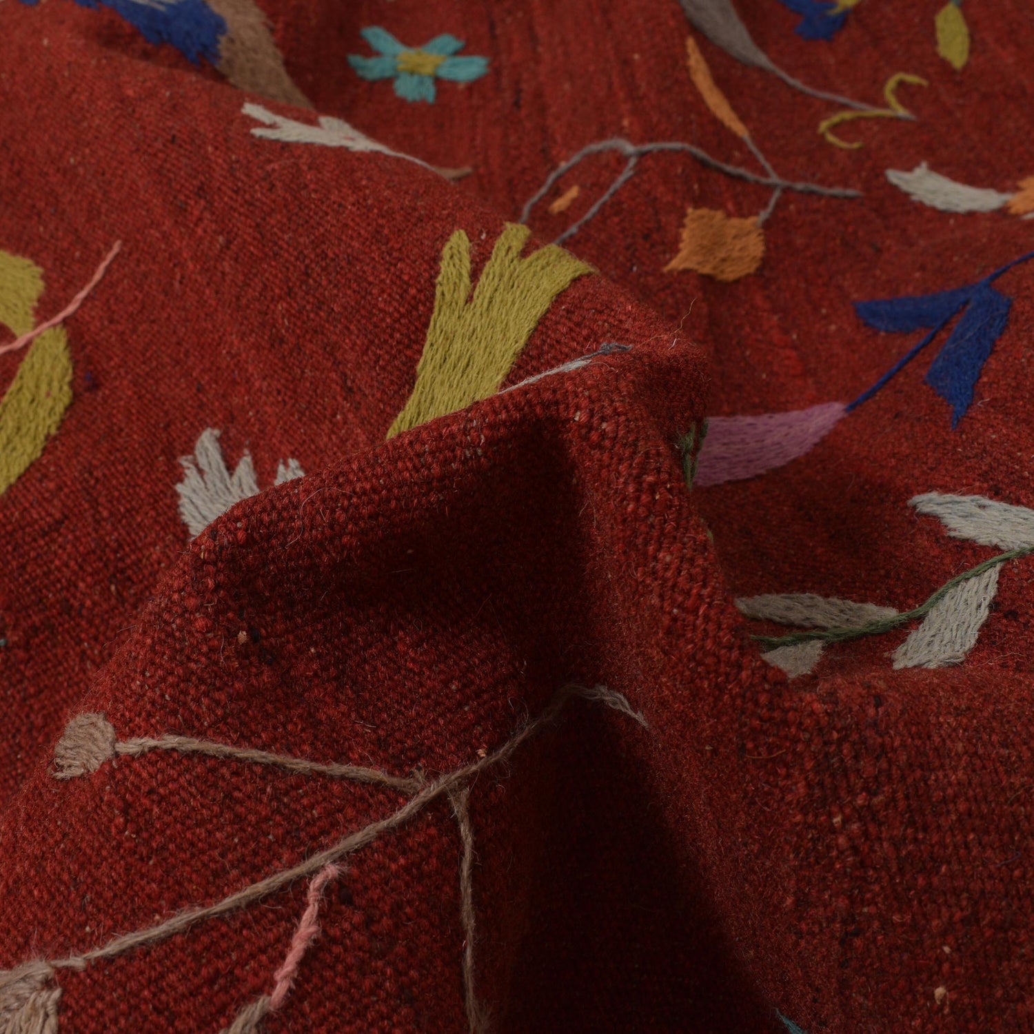 Red Color Embroidery Flatweave Kelim 5' 6" x 7' 9" (ft) - No. B34460