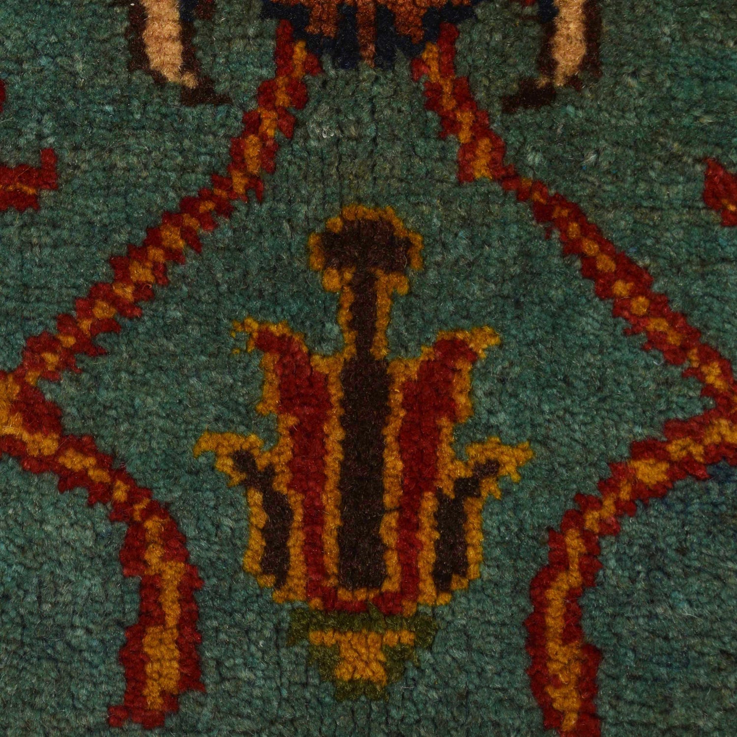 Oriental Sultani Carpet 4' 1" x 5' 10" (ft) - No. B34660