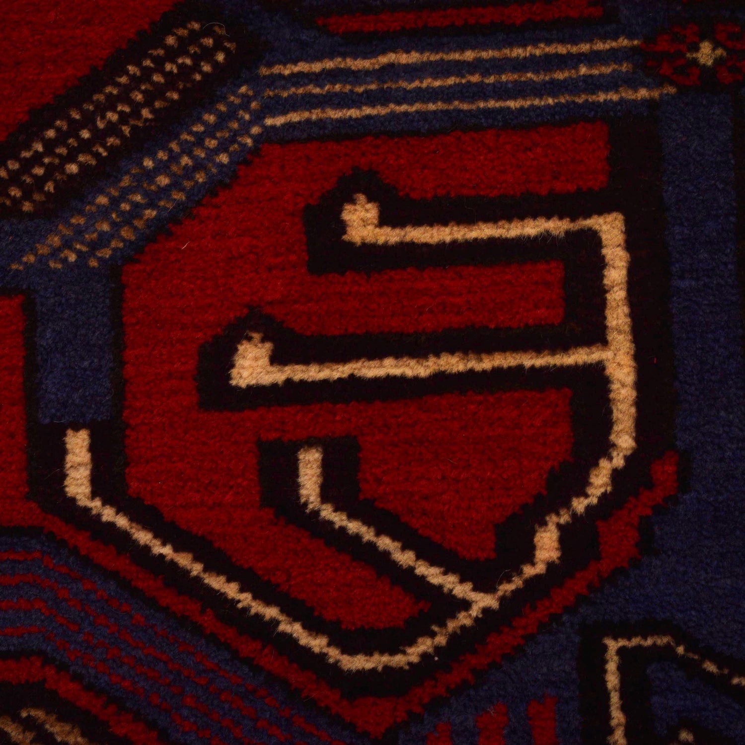 Baluch Medium Size Rug 3' 2" x 4' 9" (ft) - No. B35177