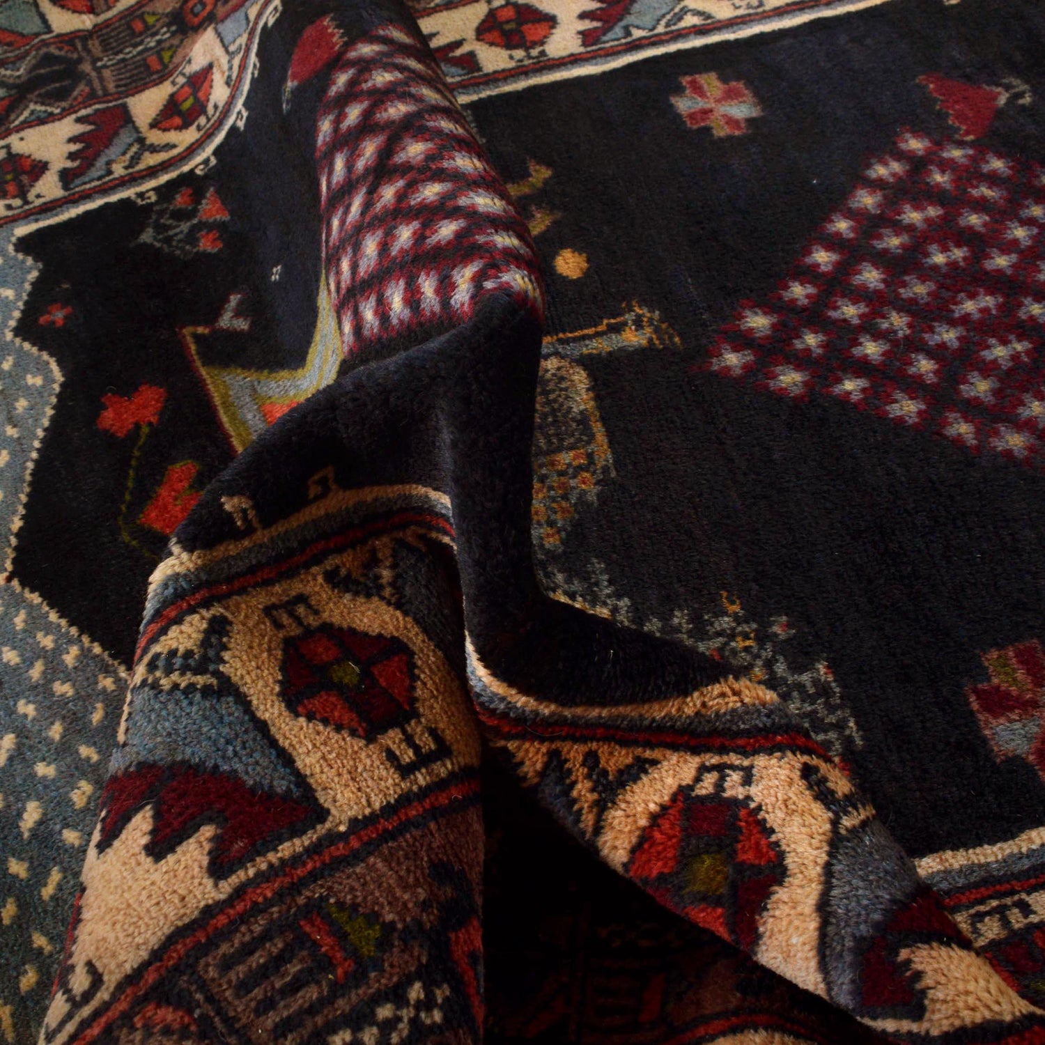 Handmade Pictorial Rug 3' 5" x 6' 0" (ft)- No. B35437