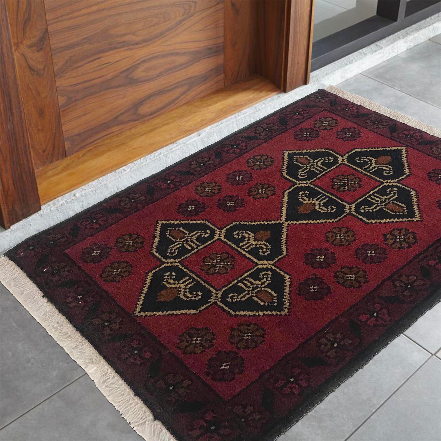Handmade Floor Mat 1' 4" x 2' 0" (ft) - No. B35639
