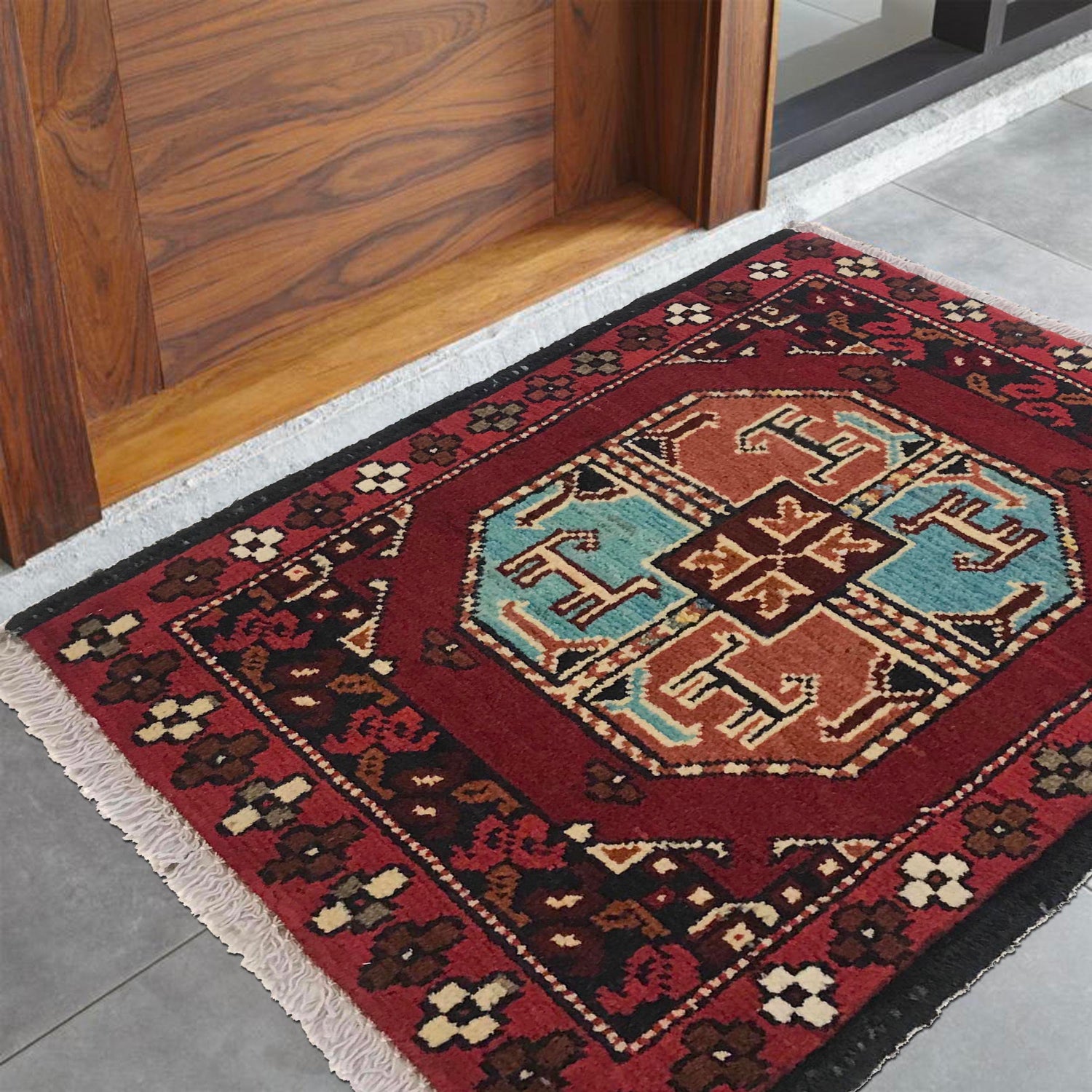 Handmade Floor Mat 1' 5" x 1' 11" (ft) - No. B35670