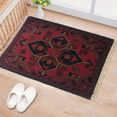 Handmade Floor Mat 1' 4" x 1' 11" (ft) - No. B35692