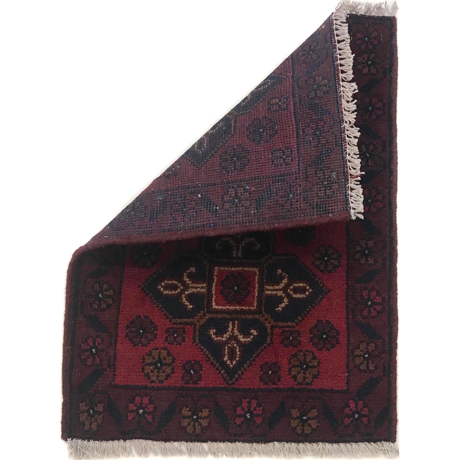 Handmade Mat 1' 5" x 1' 11" (ft) - No. B35701