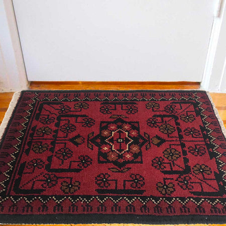 Handmade Floor Mat 1' 4" x 2' 0" (ft) - No. B35702