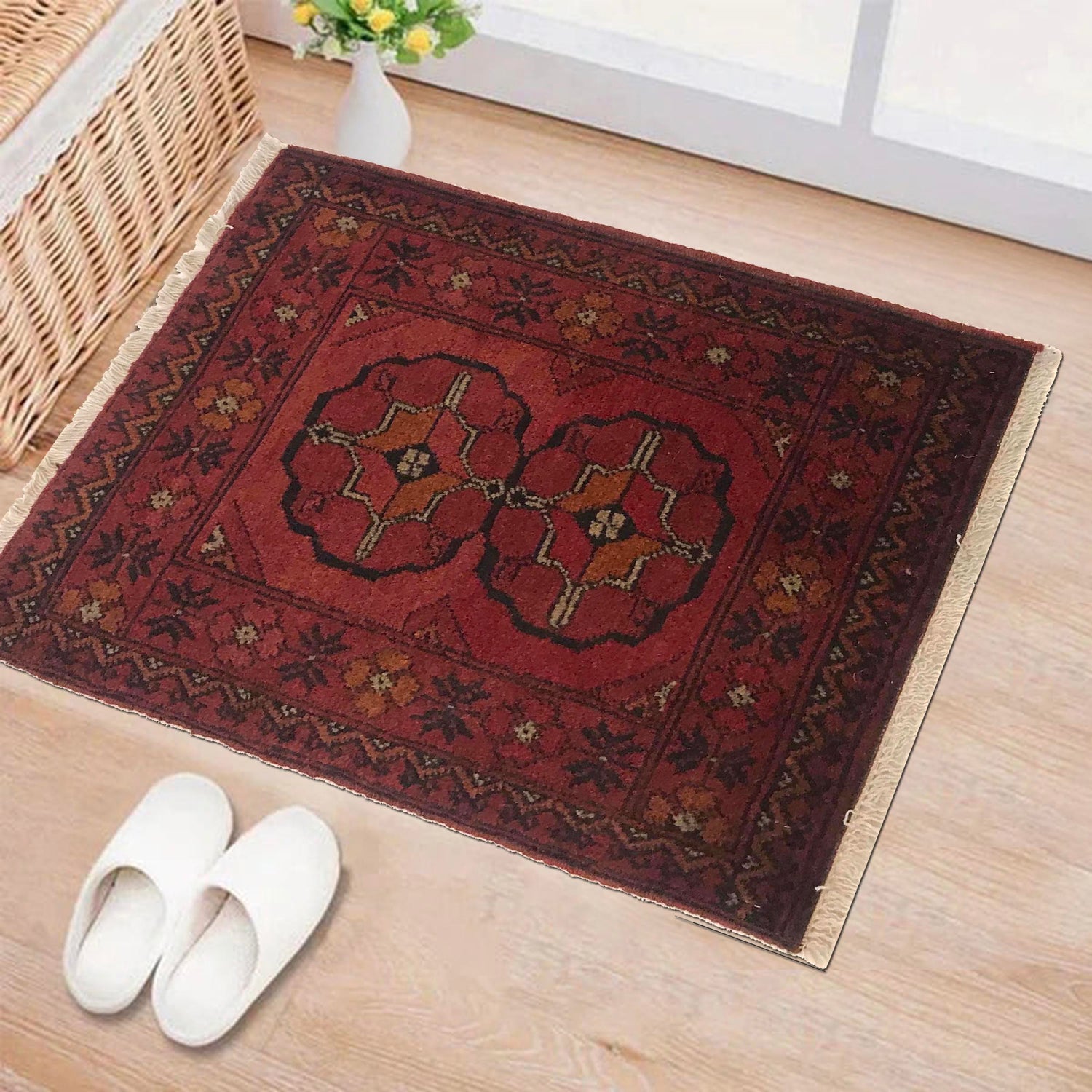 Handmade Floor Mat 1' 4" x 1' 11" (ft) - No. B35740
