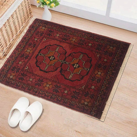 Handmade Floor Mat 1' 4" x 1' 11" (ft) - No. B35740