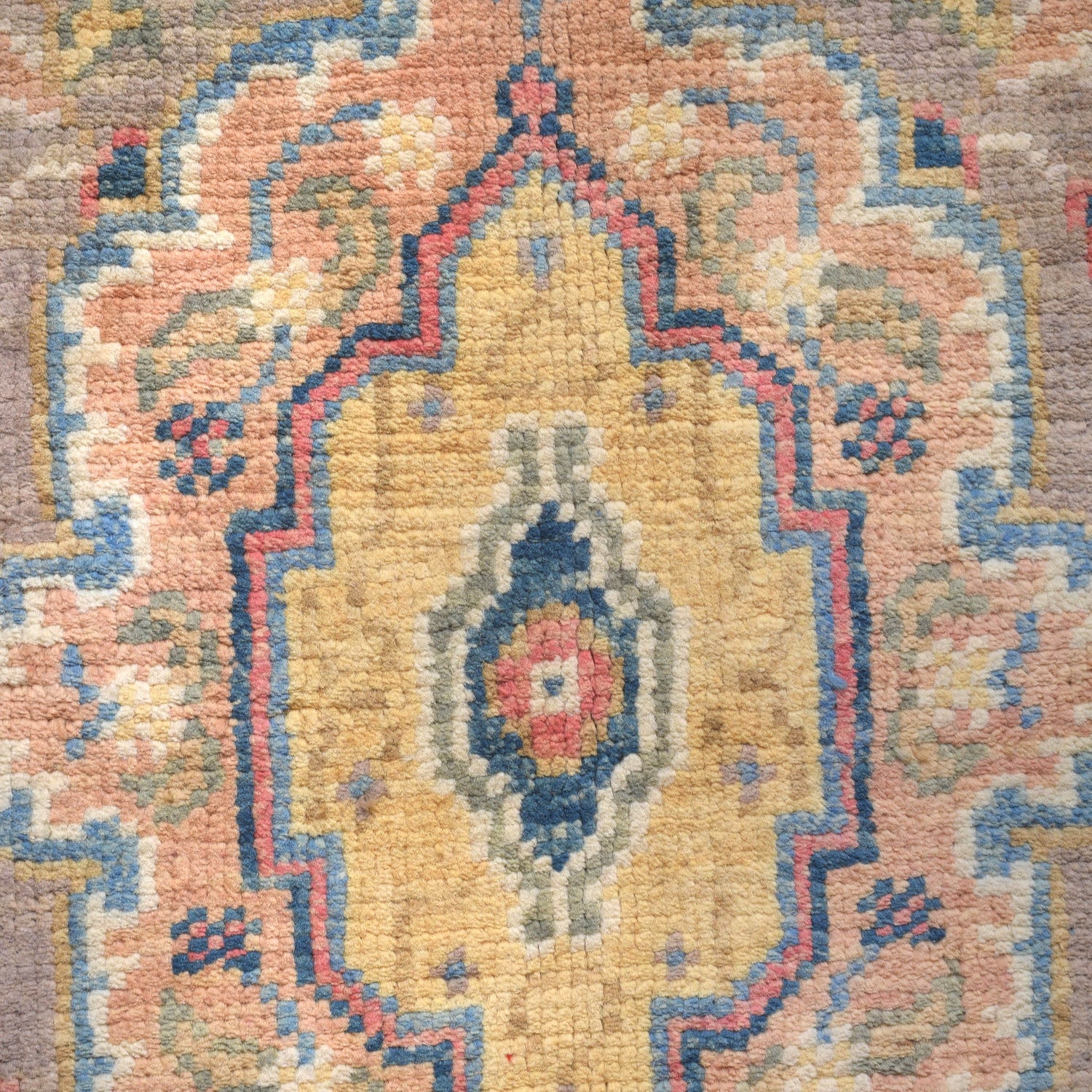 Hand Made Persian Design Heriz Rug 4' 1 x 5' 8 (ft) - No. G27094