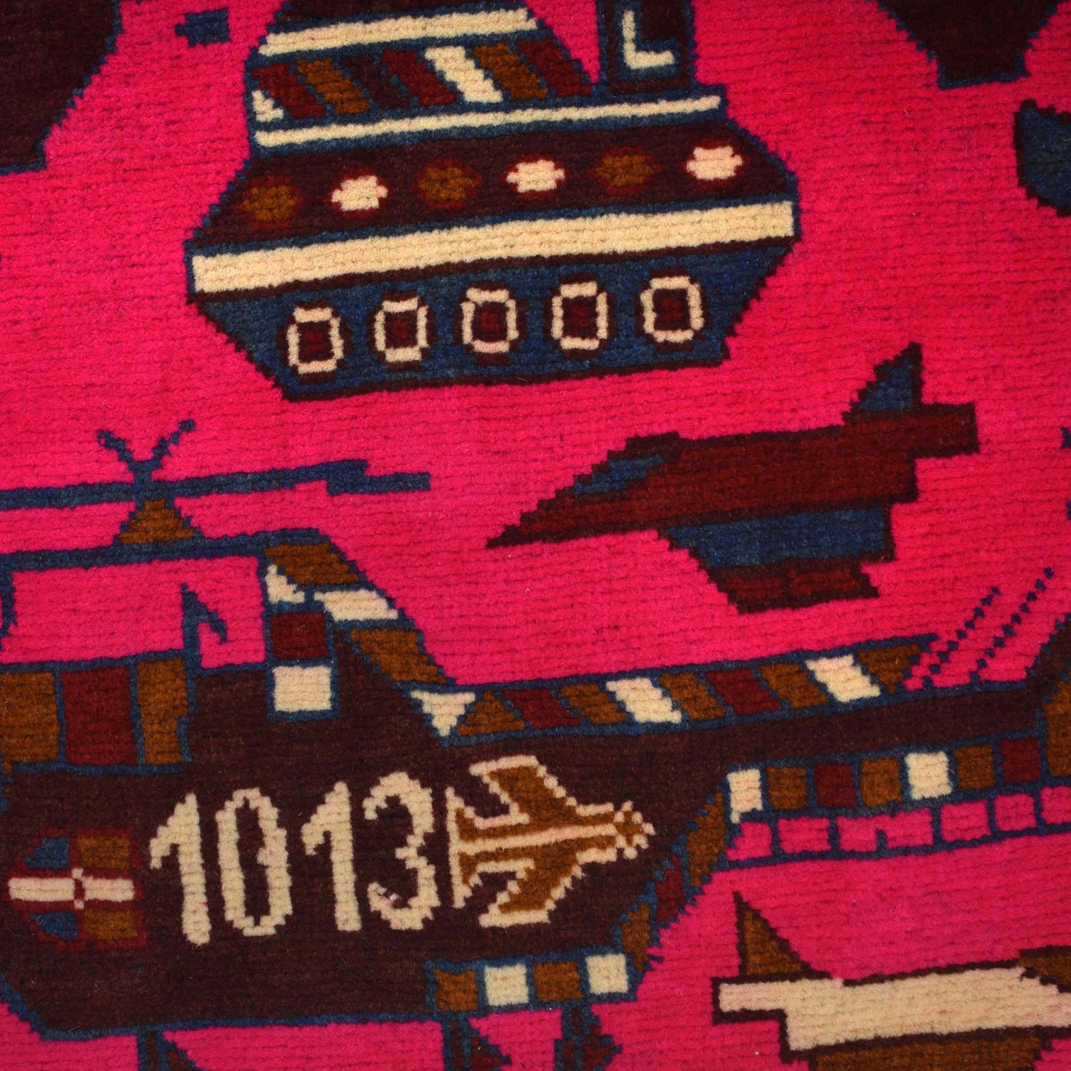 Hand Knotted War Rug 2' 7" x 4' 0" (ft) - No. G28092