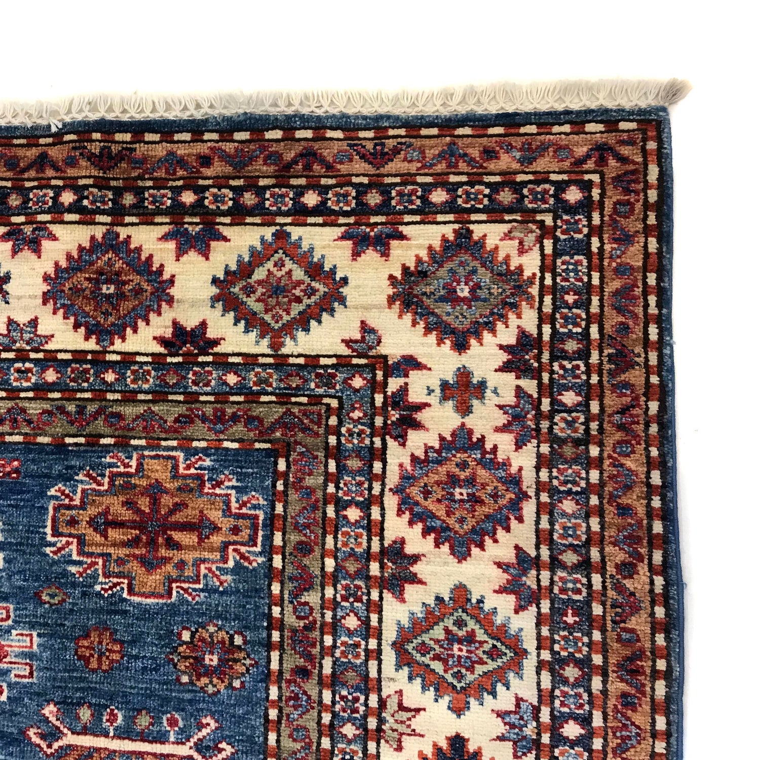 High-Quality Kazak Rug 5' 5" x 7' 9" (ft) - No. G31205