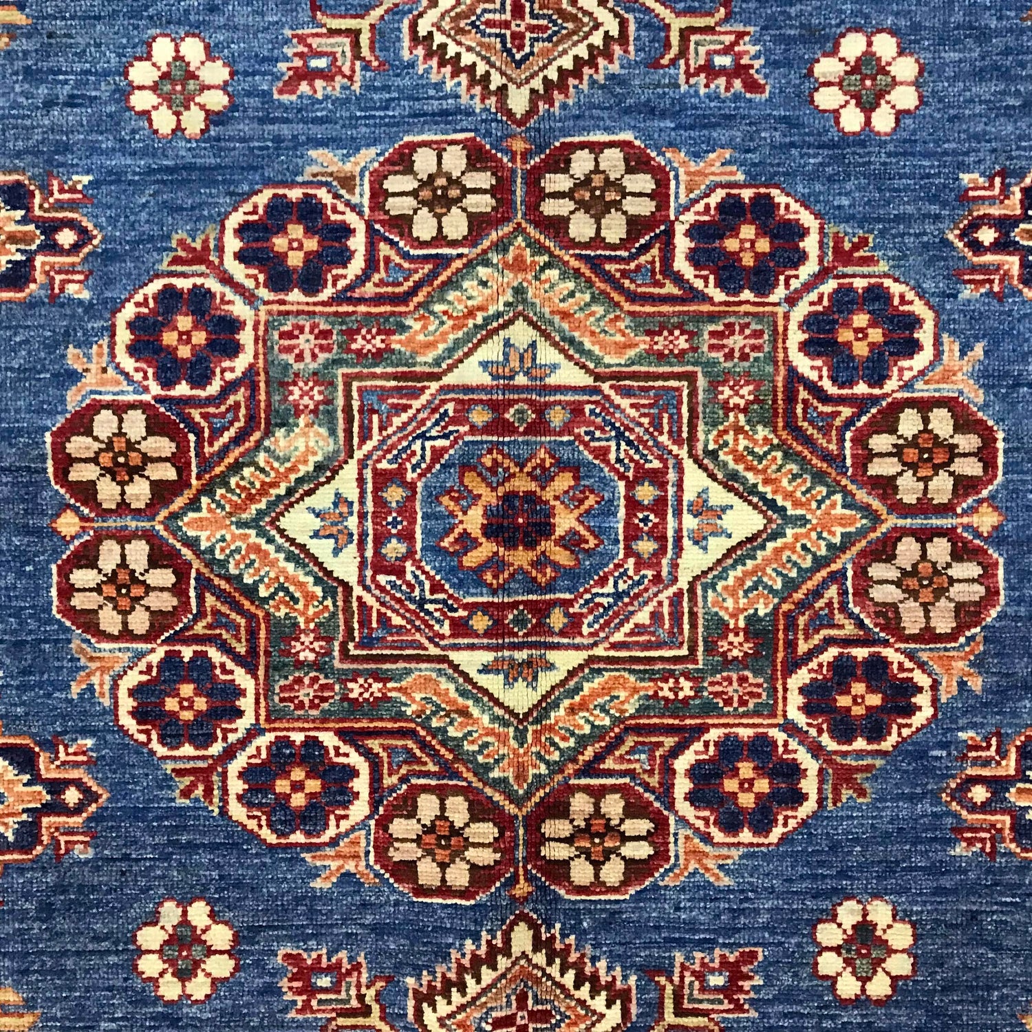 Supreme Kazak Carpet 6' 0" x 8' 8" (ft) - No. G31206