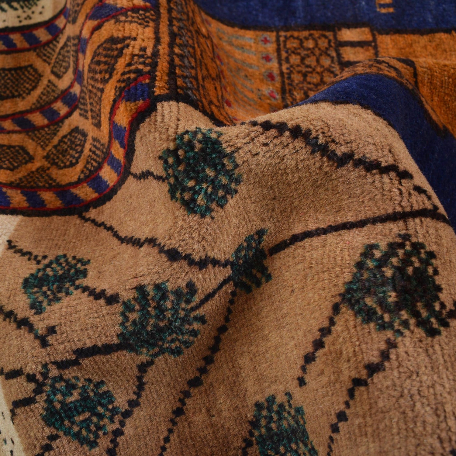 Handmade Village Design Rug 2' 6" x 4' 2" (ft)- No. G31294