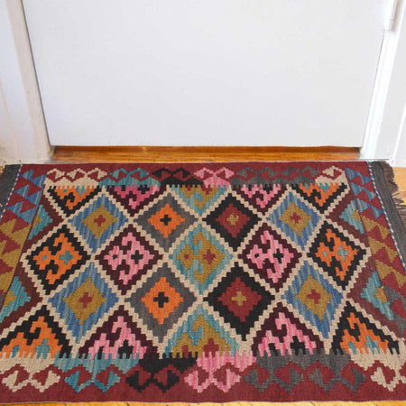 Handmade Vegetable Kilim 1' 11" x 2' 11" (ft) - No. G31414