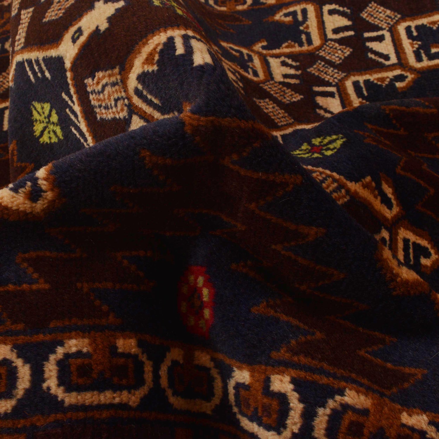 Baluch Medium Size Carpet 3' 7" x 5' 9" (ft) - No. G35412