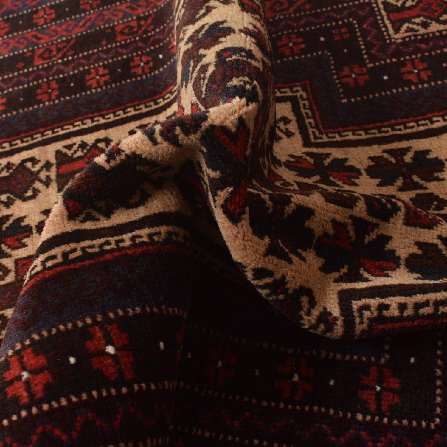 Small Prayer Rug 2' 10" x 4' 2" (ft) - No. G35509